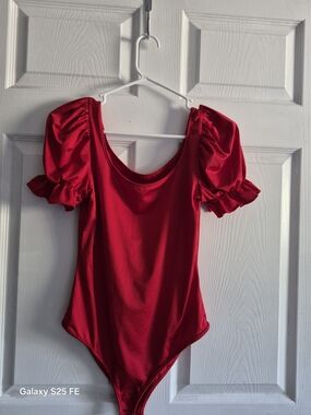 (M)Red Puff-Sleeve Kids One-Piece Bodysuit